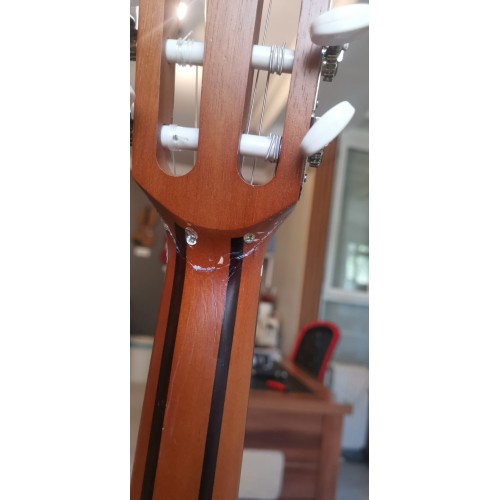 Teşhir VC204H Klasik Gitar (Sap Tamirli)