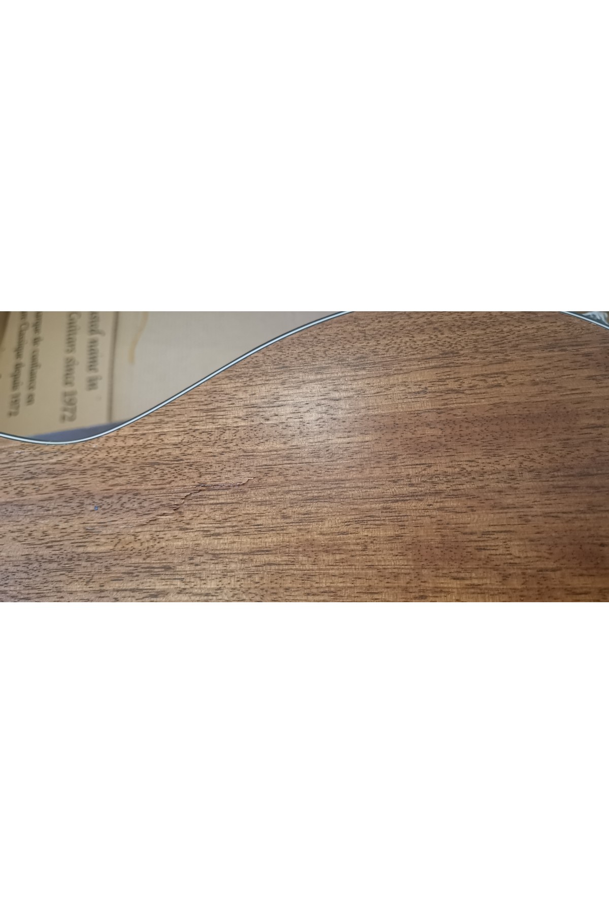 VALENCIA VC404HSB Klasik Gitar Çıtır Hasarlı