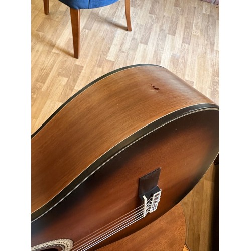 Valencia VC404HSB Klasik Gitar (Hasarlı)